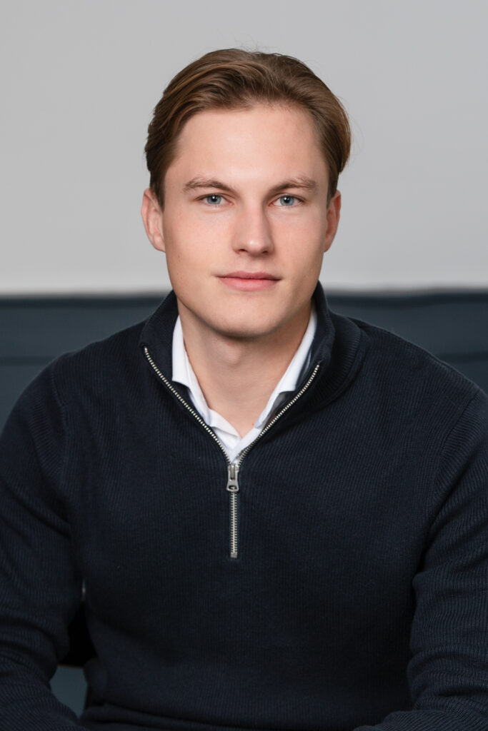 Jos Piekar – vastgoeddeskundige in Weesp met jarenlange ervaring en een nuchtere aanpak